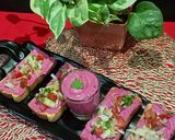 A picture of step 5 of Vegan Beetroot Dip with Toast.