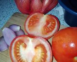 Foto del paso 1 de la receta: Ensalada de tomates y chalotas