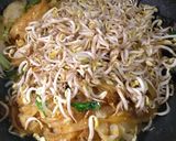 Foto langkah ke 4 dari resep Kwetiau Goreng.