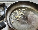 A picture of step 1 of Vegetables schezwan momos.