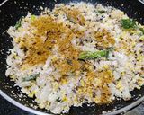 A picture of step 3 of Arisi upma (rice rava upma).