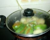 A picture of step 3 of Aloo Parwal ki Kalonji.