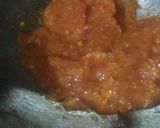 A picture of step 3 of Lal mirchi ki chutney.