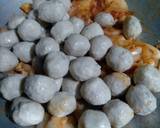 ผัดเผ็ดกะเพราลูกชิ้นไก่ วิธีทำสูตร 3 รูป