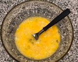 Foto del paso 2 de la receta: Tortilla de verduras 🥬🥕🧅🥚