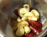 A picture of step 3 of Instant Fresh Chilli and Garlic Chutney.
