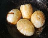 A picture of step 4 of Hydrabadi Egg Dum Biryani.