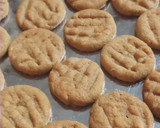 பீனட் பட்டர் குக்கீஸ் (Peanut butter cookies Recipe in tamil) ரெசிபி ஸ்டேப் 4 புகைப்படம்