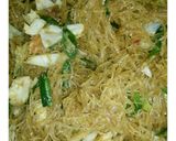 Foto langkah ke 4 dari resep Oseng sohun cabai hijau.