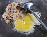 Foto langkah ke 3 dari resep Nasi Goreng Solaria.