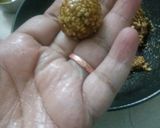 तीळ गूळाचे लाडू (til gudache ladoo recipe in marathi) रेसिपी स्टेप 5 फोटो