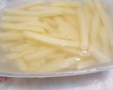 صورة لخطوة 1 من وصفة بطاطس بالنشا مقرمشة 🥔😍😋