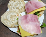 Foto del paso 2 de la receta: Pan de pita relleno vegetal y jamón y queso