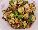 Foto del passaggio 4 della ricetta Zucchine alla scapece
