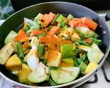 A picture of step 2 of Aviyal Sadya/Curry.