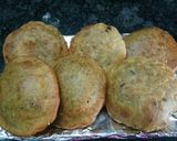 A picture of step 16 of Urad daal ki kachori.