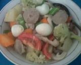 Foto langkah ke 4 dari resep Sup saybak tepuy (sayur,bakso,telur puyuh).