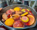 Gyümölcsös forralt bor chilivel recept fázis 4 fotója