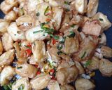 Foto langkah ke 6 dari resep Tahu Cabe Garam daun jeruk.