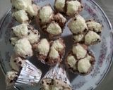 Foto langkah ke 7 dari resep 52. Bolu Kukus Mekar.