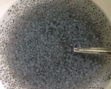 Hình bước làm 1 của món Nước mủ trôm+lá dứa +hạt chia