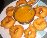 મેંદુ વડા (Medu Vada Recipe In Gujarati) રેસીપી સ્ટેપ3ફોટો