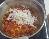 Foto del paso 3 de la receta: Garbanzos con chistorra o choricito