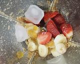 A picture of step 2 of Strawberry banana smoothie.