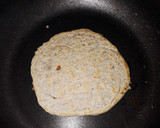 Foto del paso 2 de la receta: Pancakes de avena, con quinua y queso