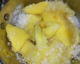 A picture of step 2 of Mango shake.