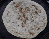 वेज आलू पराठा (veg aloo paratha recipe in marathi) रेसिपी स्टेप 4 फोटो 