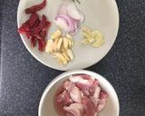 A picture of step 1 of Stir pork belly with Steam eggplant.