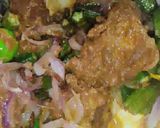 A picture of step 9 of Bhindi Gosht (okra).