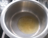 A picture of step 1 of Minced Meat n Egg#Theme Challenge.