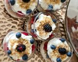 Erdei gyümölcsös túrós pohárkrém recept fázis 5 fotója