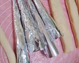 Hình bước làm 2 của món Bánh mì xoắn ốc với khuôn tự làm