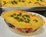 Foto langkah ke 5 dari resep Pastel Tutup Klasik panggang, enak banget💕.