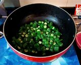 A picture of step 2 of Bhindi Shorshe/Sarson.
