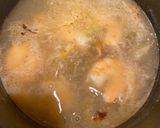 A picture of step 1 of Vietnamese Sour Shrimp Soup (Canh Chua Tôm).