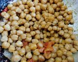 A picture of step 4 of Pindi Chole.