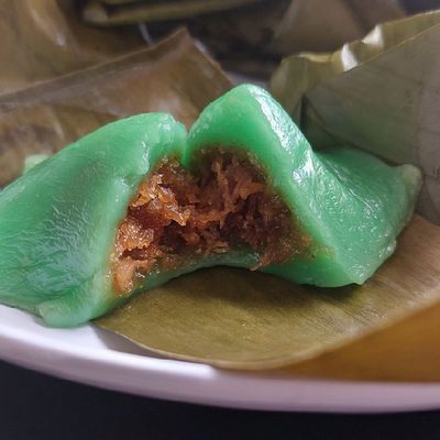 Yetuk xotinlarning fotosuratlari dengizi