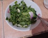 Foto langkah ke 3 dari resep Telur dadar daun katuk.
