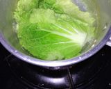 Foto langkah ke 3 dari resep Ayam barbeque gulung sayur.