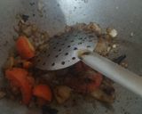 A picture of step 3 of Moti chicken pulao.