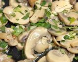 Foto del paso 4 de la receta: Fricandó de ternera con champiñones