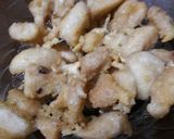 Foto langkah ke 4 dari resep Fillet Ayam crispy tabur bawang cabe garam.