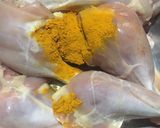 A picture of step 1 of Tari Wala Chicken.
