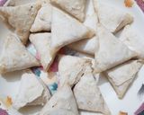 A picture of step 5 of One bite Samosa.