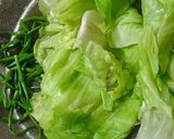 Hình bước làm 2 của món Cải bắp cuộn tôm, thịt