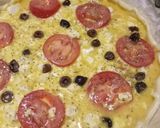 A picture of step 2 of Tomato, olive and feta quiche.
